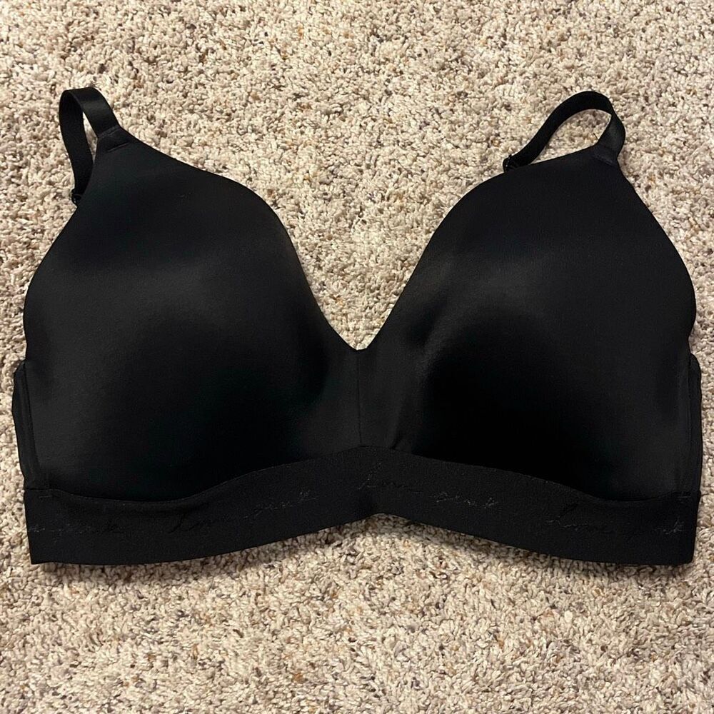 PINK Victoria’s Secret Wear Everywhere Wireless Lightly Lined Bra 38D